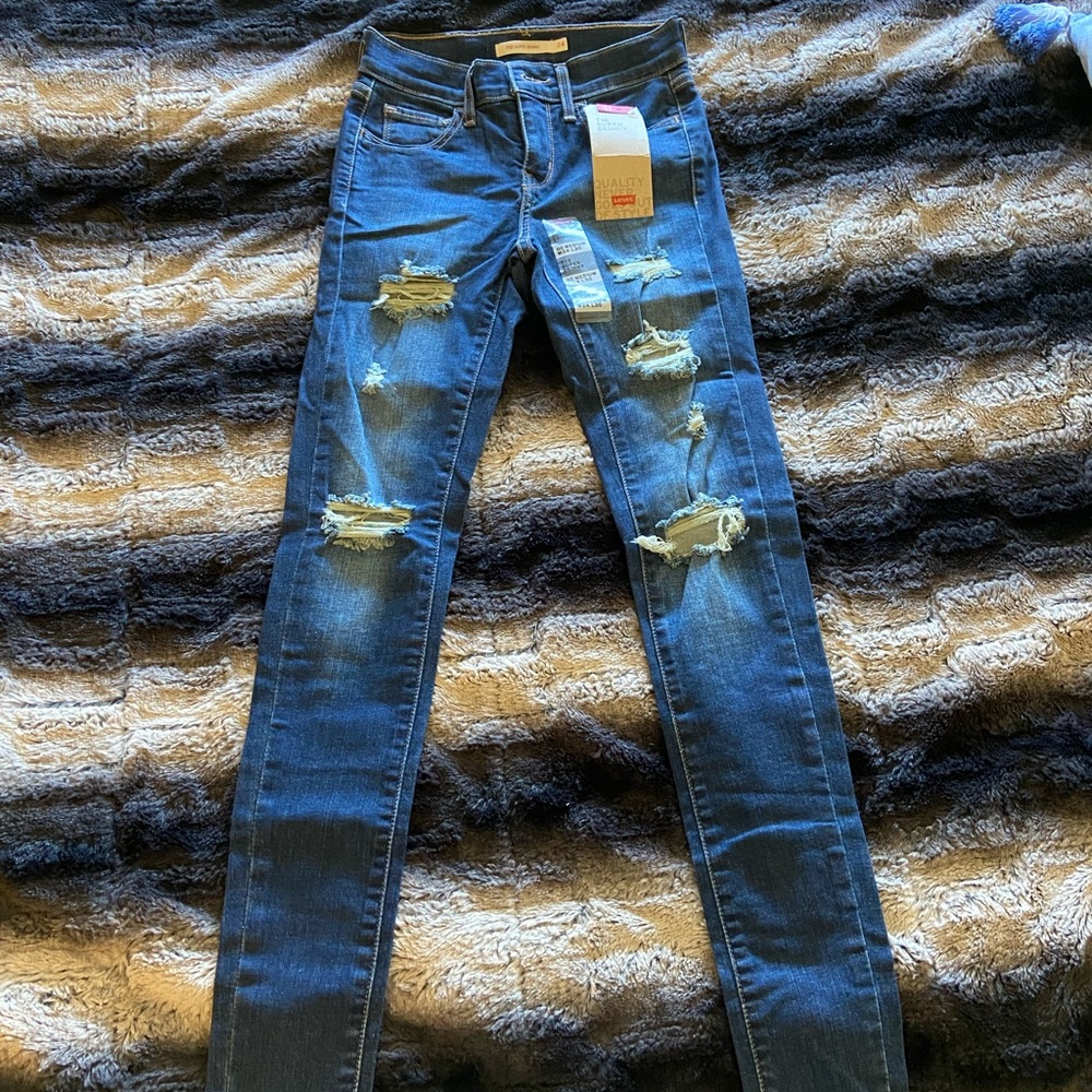 Levi’s 710 Super Skinny Jeans